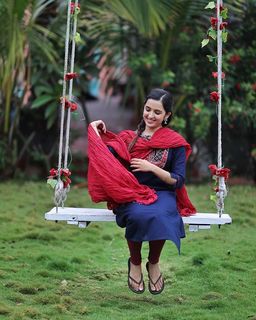 Shirley Setia feet photo 13