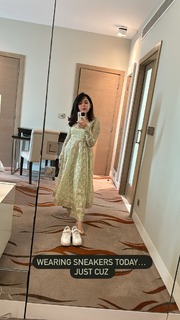 Shirley Setia feet photo 12
