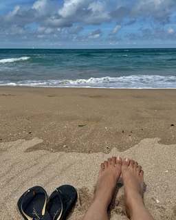 Shirley Setia feet photo 19