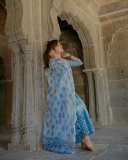 Shirley Setia feet photo 16