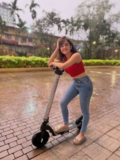 Shirley Setia feet photo 5
