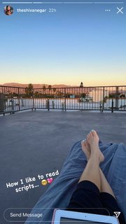 Shiva Negar feet photo 9