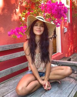 Shivaani Ghai feet photo 12