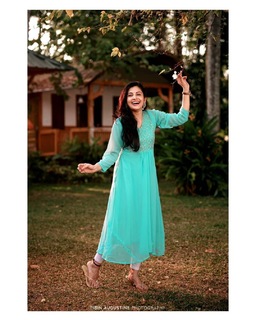 Shivada Nair feet photo 14