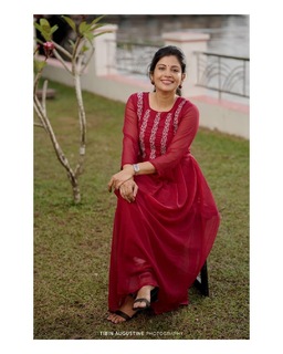 Shivada Nair feet photo 12