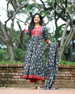 Shivada Nair feet photo 10