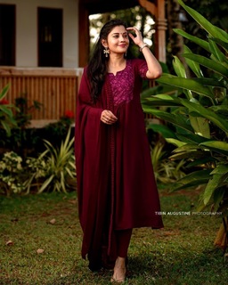 Shivada Nair feet photo 9
