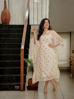 Shivada Nair feet photo 7