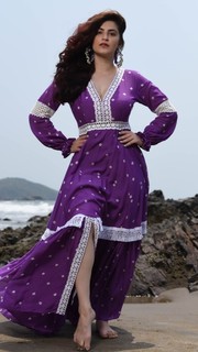 Shivaleeka Oberoi feet photo 15