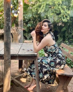 Shivaleeka Oberoi feet photo 3