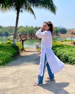 Shivaleeka Oberoi feet photo 10