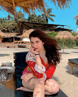 Shivaleeka Oberoi feet photo 3