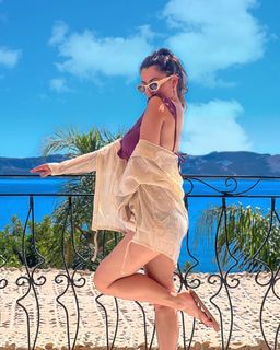 Shivaleeka Oberoi feet photo 14