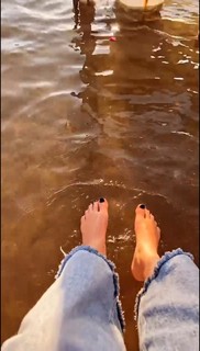 Shivaleeka Oberoi feet photo 10