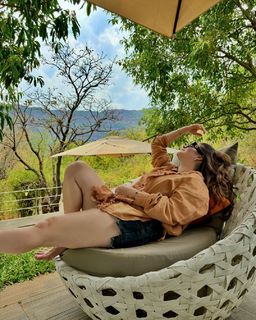 Shivaleeka Oberoi feet photo 12