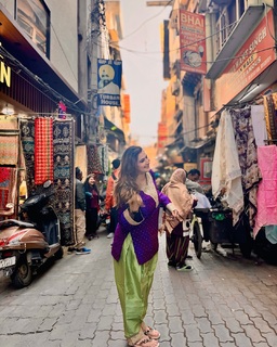 Shivaleeka Oberoi feet photo 12