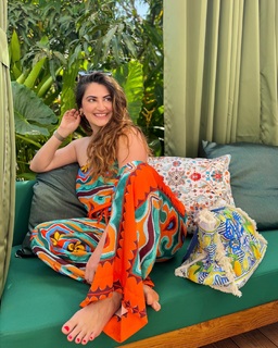 Shivaleeka Oberoi feet photo 3