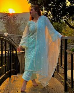 Shivaleeka Oberoi feet photo 1