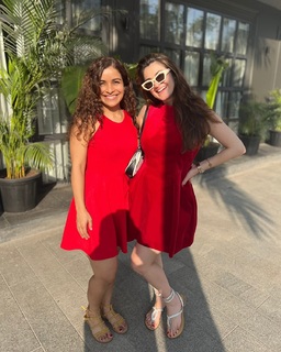 Shivaleeka Oberoi feet photo 18