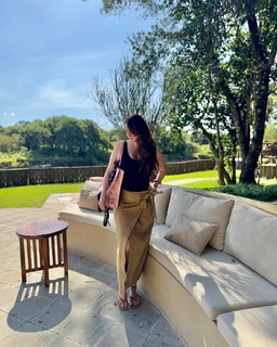 Shivaleeka Oberoi feet photo 14