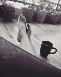 Shivaleeka Oberoi feet photo 9