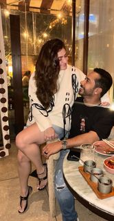 Shivaleeka Oberoi feet photo 20
