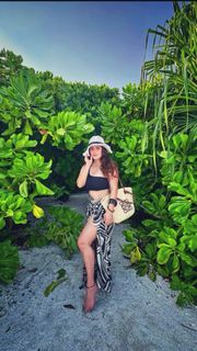 Shivaleeka Oberoi feet photo 17