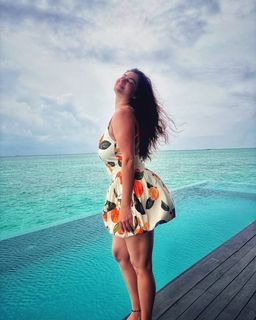 Shivaleeka Oberoi feet photo 12