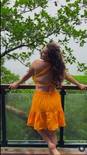 Shivaleeka Oberoi feet photo 14