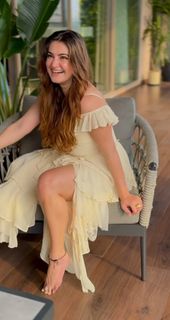 Shivaleeka Oberoi feet photo 4
