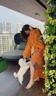 Shivaleeka Oberoi feet photo 9