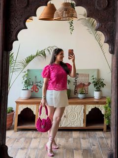 Shivaleeka Oberoi feet photo 6