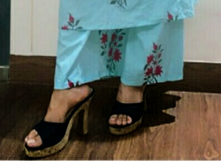 Shivangi Joshi feet photo 4