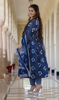 Shivangi Joshi feet photo 8