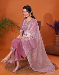 Shivangi Joshi feet photo 6