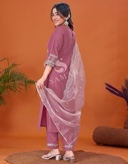 Shivangi Joshi feet photo 2