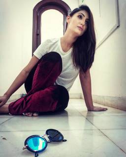 Shivangi Verma feet photo 11