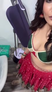 Shivangi Verma feet photo 8