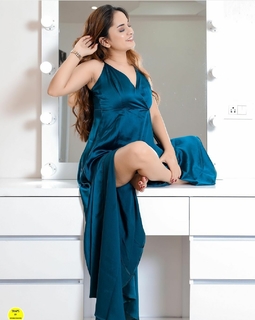 Shiwali Bhola feet photo 1
