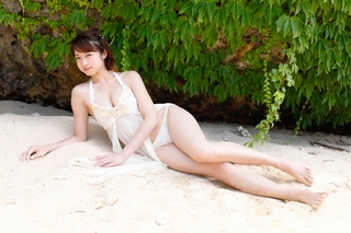 Shizuka Nakamura feet photo 10