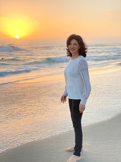 Shohreh Aghdashloo feet photo 4