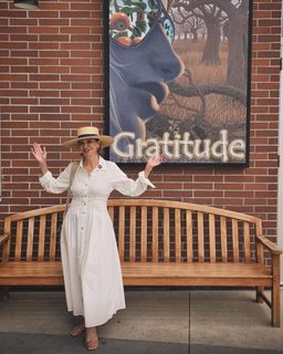 Shohreh Aghdashloo feet photo 15