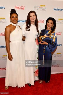 Shohreh Aghdashloo feet photo 12