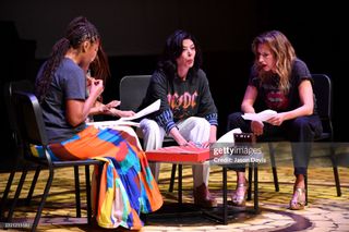 Shohreh Aghdashloo feet photo 9