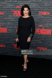 Shohreh Aghdashloo feet photo 10