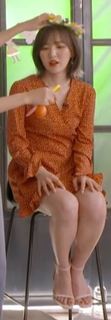 Shon Seung-wan feet photo 11