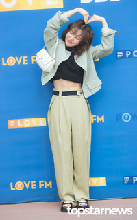 Shon Seung-wan feet photo 10