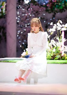 Shon Seung-wan feet photo 2