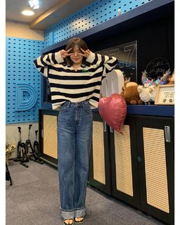 Shon Seung-wan feet photo 17