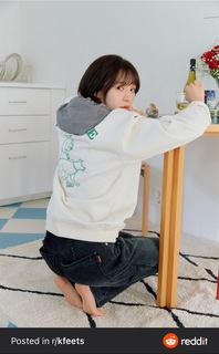 Shon Seung-wan feet photo 15
